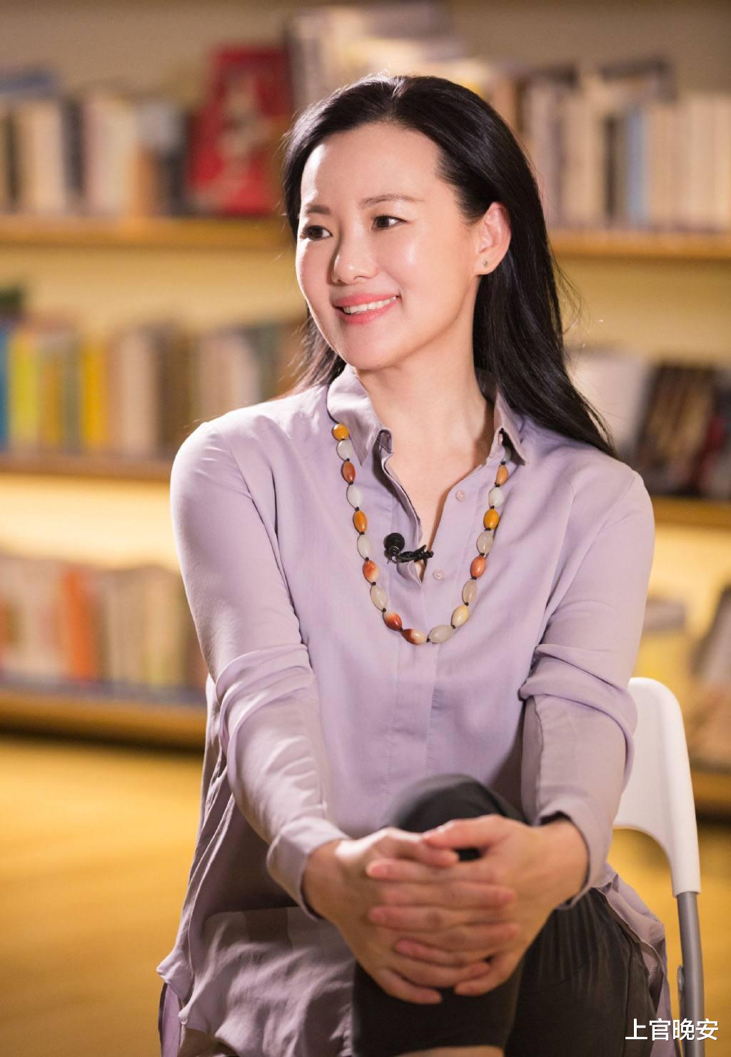 穿衣搭配 有着一张“大饼脸”却美出特色的女星，脸大和美貌，从来都不冲突
