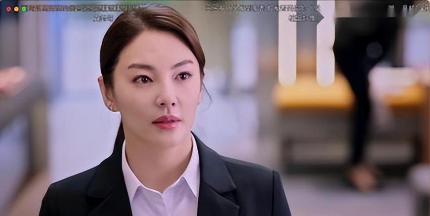 35岁的张雨绮,被官网点名,成了全网最大的一个“笑话”