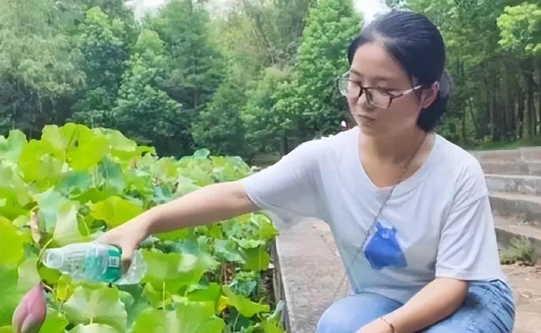 黄忆慈|黄多多人设崩塌,彻底撕开“富养”的骗局