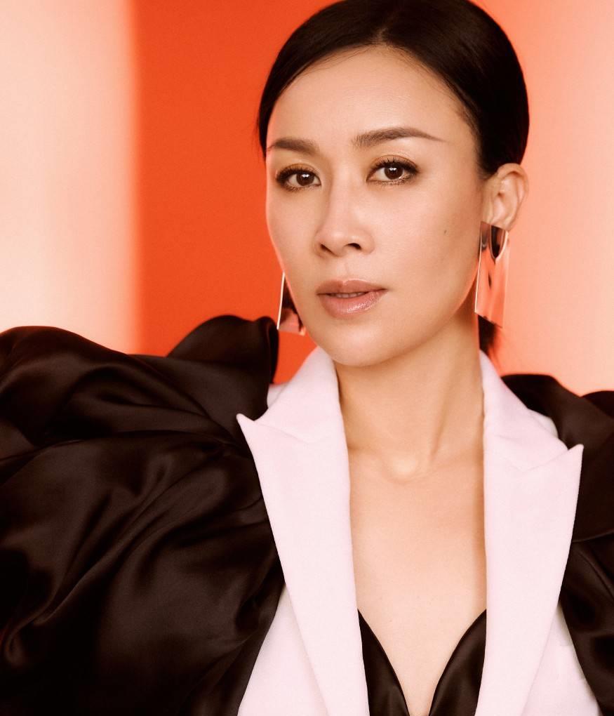 黄龄|二字女歌手给大叔型男演员当小三，在化妆间被男友当场捉奸