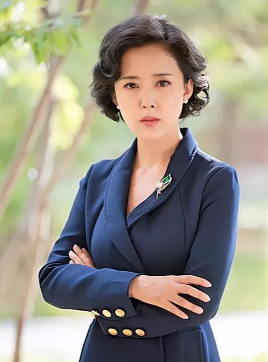 演员颜丹晨:我这辈子最幸福的事情,就是嫁给了小4岁的丈夫