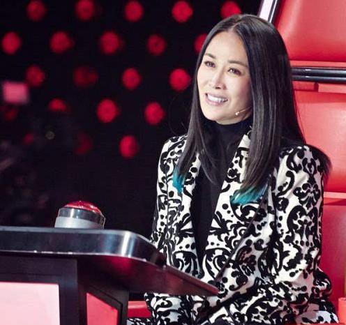 宋祖英仅用一句话，就将那英的自尊按在地上摩擦