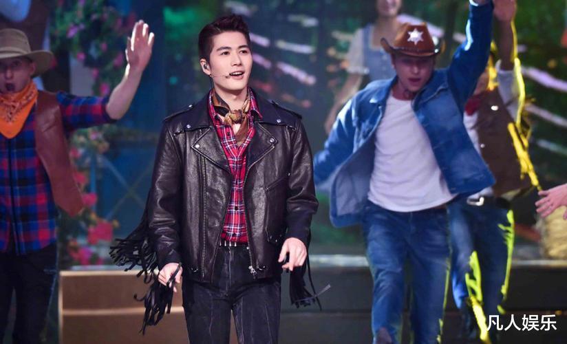 一半作品被下架,又出车祸,他也太惨了吧?