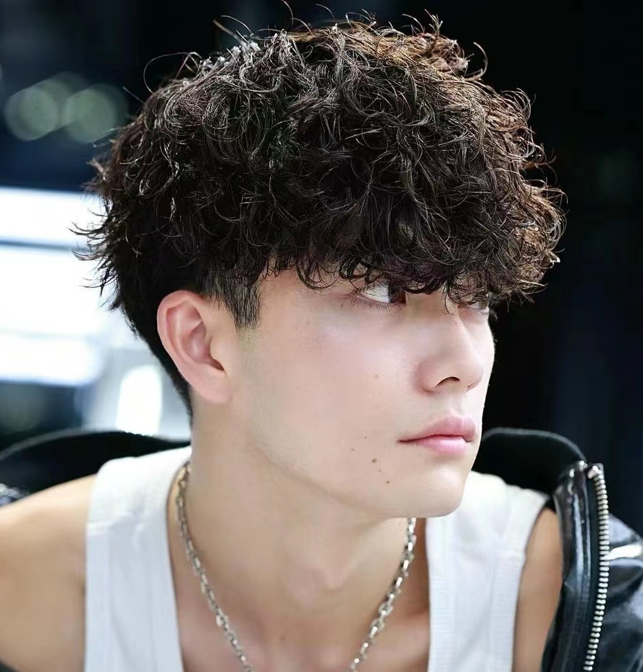 不只是帅气!男士发型也能玩出花样,你心动了吗?