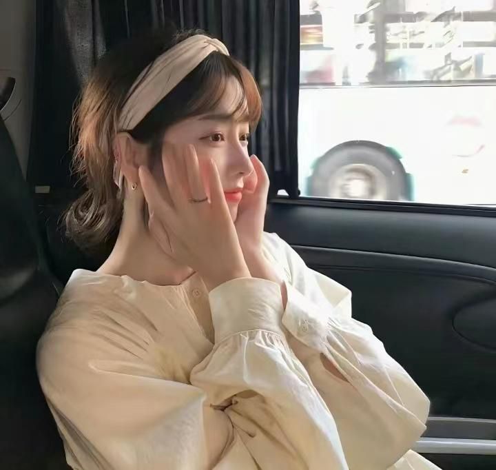 防晒是预防皮肤老化的重要手段，不管是晴天还是阴天。——璟辰芮