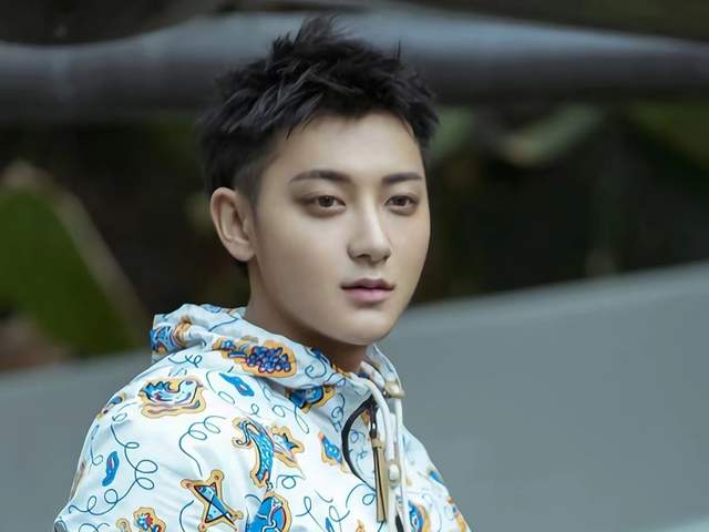 黄子韬出品徐艺洋主演的《提笔再忘却你》开机,期待女将军林悦