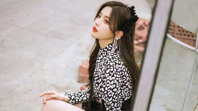 田曦薇|【小八卦】王源 杨超越 郑爽 倪妮 高叶 吴磊 李佳琦 田曦薇