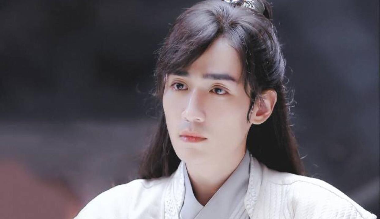 龚俊|2023.3.25娱乐爆料:李沁、肖战、高叶、龚俊、王菲、杨紫、杨幂