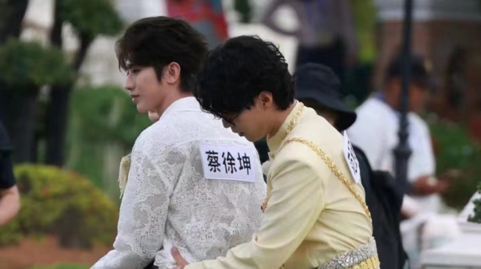 奔跑吧兄弟|奔跑吧：宋雨琦蔡徐坤回归，白鹿异域风，范丞丞王鹤棣周深帅气