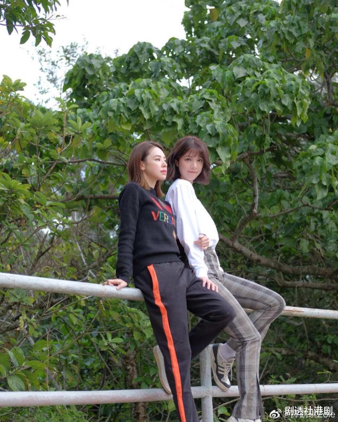 TVB实力女星为3岁女儿庆生!一家三口罕见同框,小家伙太像妈