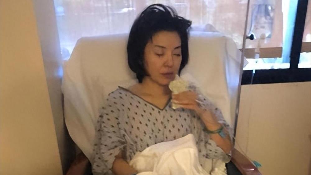 歌手陈红：离婚后被前夫拿走12亿，又身患重病隐退，如今她怎样了