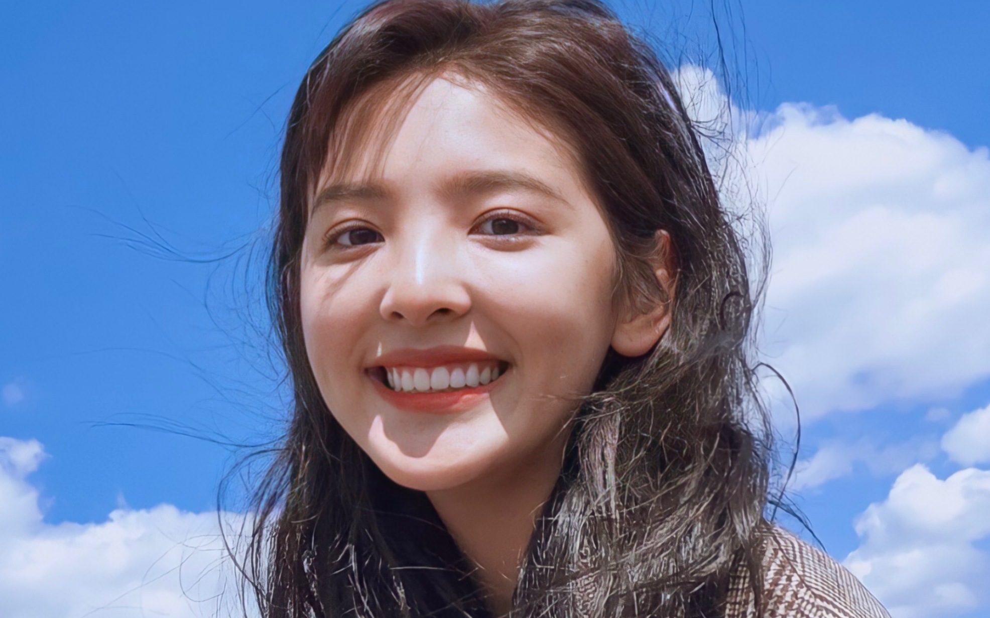 一年3部女主角,搭的都是大帅哥,资本为何捧不红“网红”章若楠