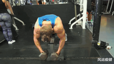 健体男神瑞安·特里的肩部训练动作，值得收藏！