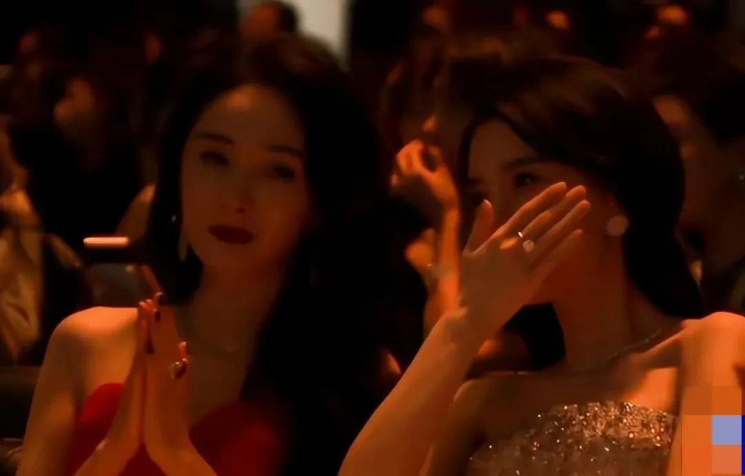 黄晓明|黄晓明和叶珂公园玩滑板,疑似好事将近,网友评价叶珂颜值不如杨颖