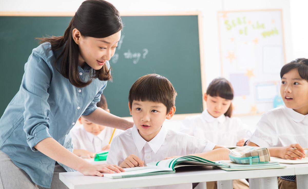 教师|教师招聘即将启动,非师范生也有岗位,三类人优先报名