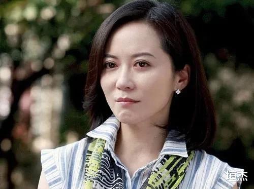姐弟恋 演“姐弟恋”不违和的6位女星，不油腻、不辣眼睛，个个浑然天成