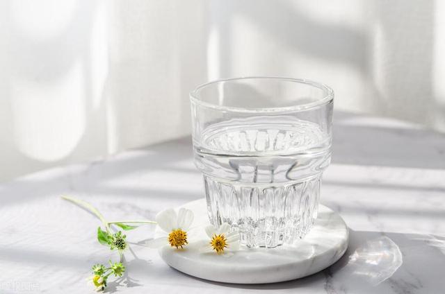 中老年人面相比实际年龄老？这6种碱性食物敞开吃，越吃越年轻