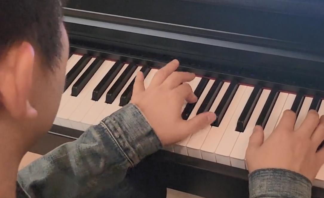 郑恺|一天两个瓜!先是婚变,后是三胎,郑恺苗苗的“遮羞布”一片不剩