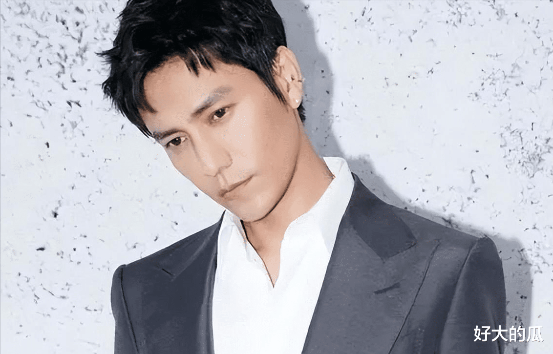 陈坤21岁的儿子晒出劳斯莱斯豪车，面相浮现生母基因，陈坤回应了