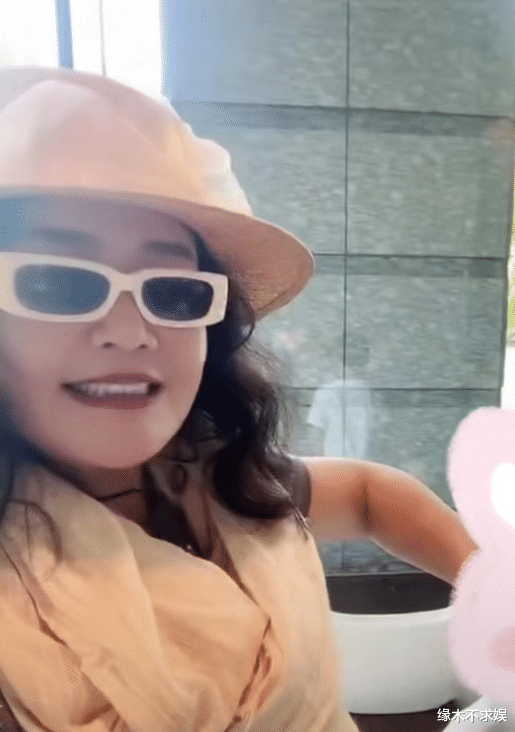 汪小菲一双儿女正面照曝光,神似大S,力破长残传闻,性格引争议