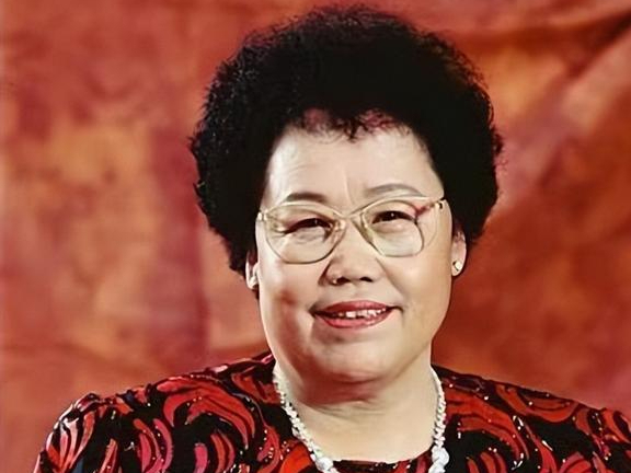 女富豪陈丽华:从修理工,到身价580亿,"吃到唐僧肉"的女人 - 财经资讯