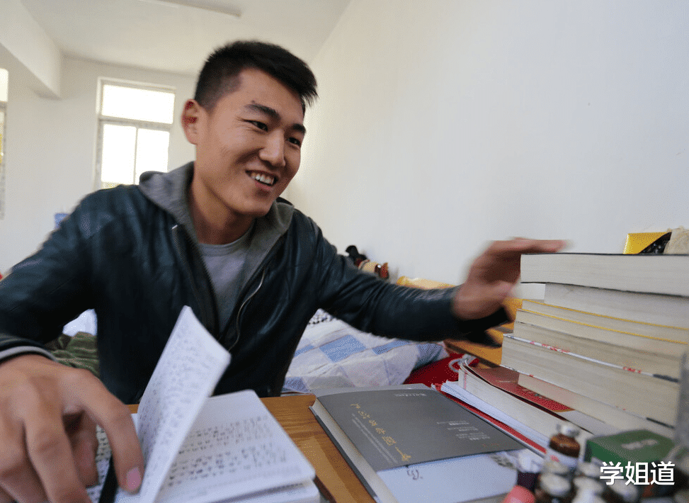 招聘|关系户成为招录“规则”?改善国企招聘机制,是寒门学子的心声