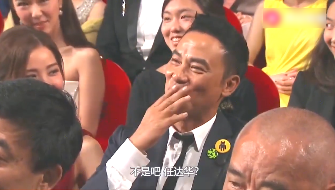 她,吻戏拍到嘴流血,用13个字回应和成龙的绯闻