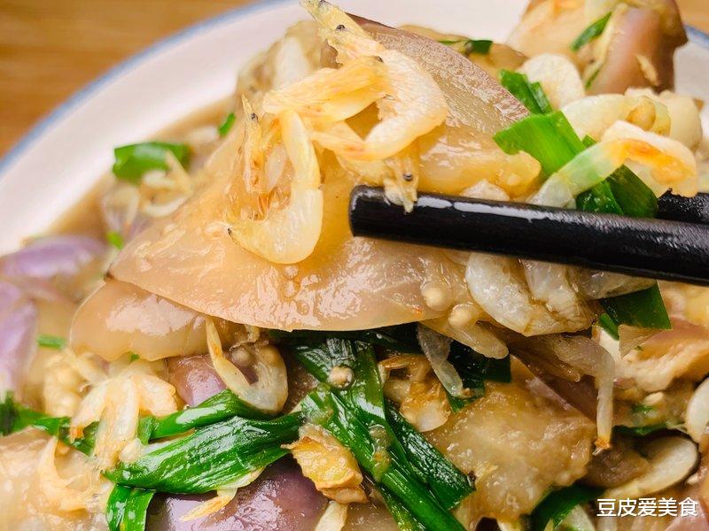 龙虾|50岁后要“养骨”,少吃鸡蛋和牛奶,多吃3样,手脚麻利精神足
