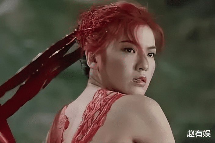 万草丛中过，片叶不沾身？与众多富豪、男星关系匪浅，却转身嫁人