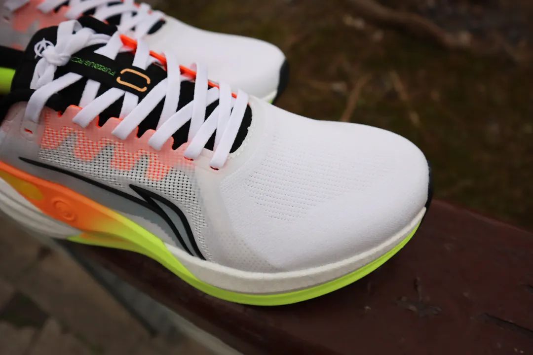 跑鞋|李宁烈骏7：稳定跑鞋轻量化后，是否依然能打？