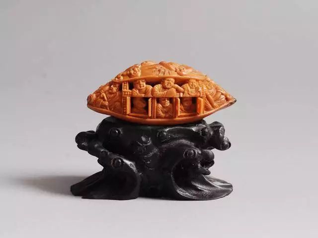 橄榄核，变紫了！能值多少钱？