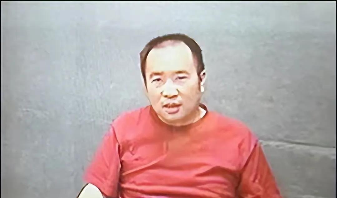 一百万一夜？赖昌星揭露两人真实关系，歌唱家董文华为何会退圈呢？