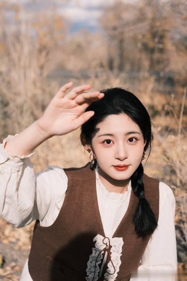 《暗香》古装&时装！ 周也美，赵晴挨轰，彭小苒和《东宫》差远了