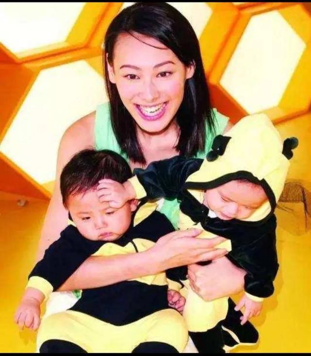 梁洛施|梁洛施对李泽楷死心:拒拿孩子逼婚,不学吕丽君搞钱,专心当佛媛