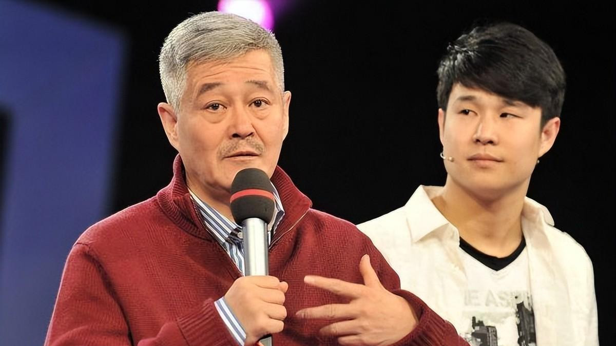 被春晚捧红的7位艺人，曾经有多红今就有多凉，哪步走错了？