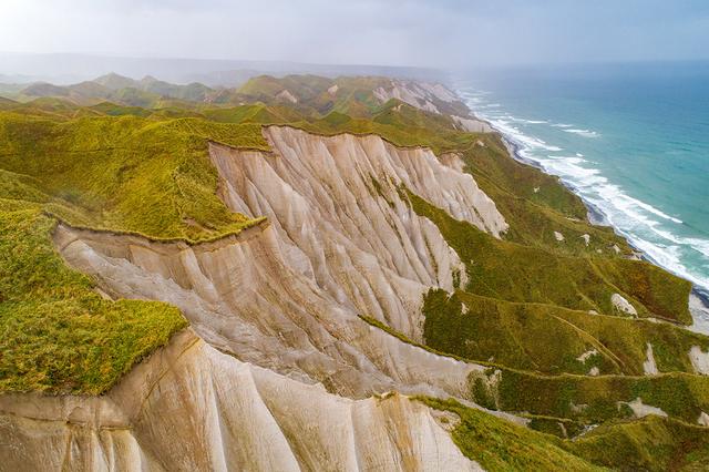 火山|库页岛的地标风景：白色悬崖