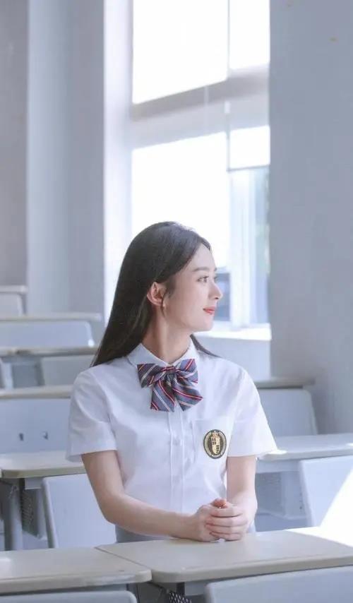 和平分手是假的?冯绍峰赵丽颖三年的婚姻实属做戏?曝在巴厘岛补婚礼?