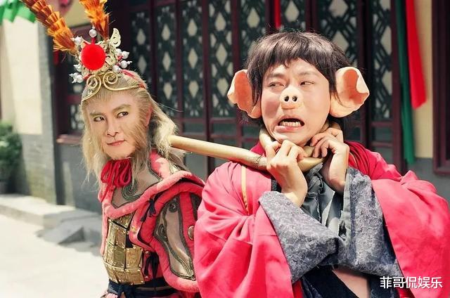 黎耀祥|黎耀祥近照曝光，头发稀疏面容苍老，与妻女庆生展现家庭温情