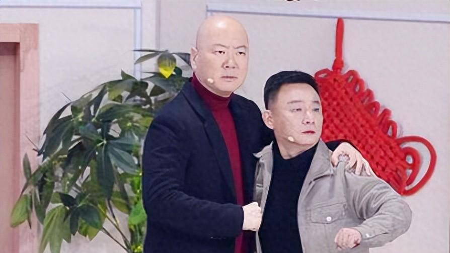 |国家一级演员九次登春晚，为“红斑狼疮”妻子倾家荡产，满是辛酸