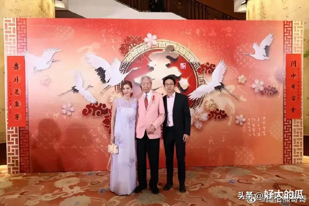 吴千语被赞比林月云还有道德，男友主动买单，侯佩岑妈妈当情妇换钱