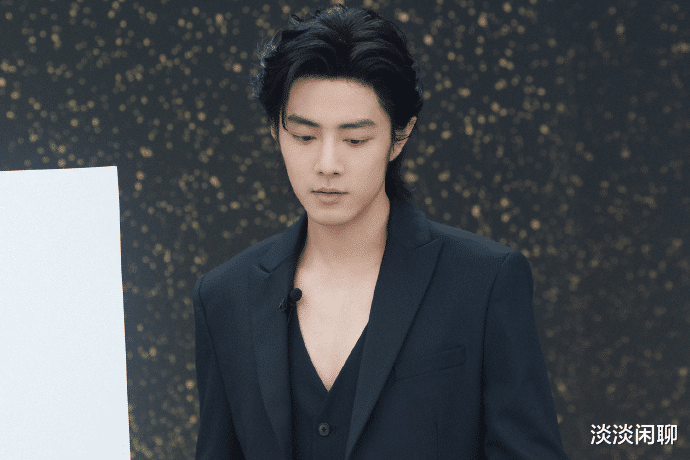 肖战的海外粉哭了!抢个高奢也太难了,这是什么“大气层外”的影响力