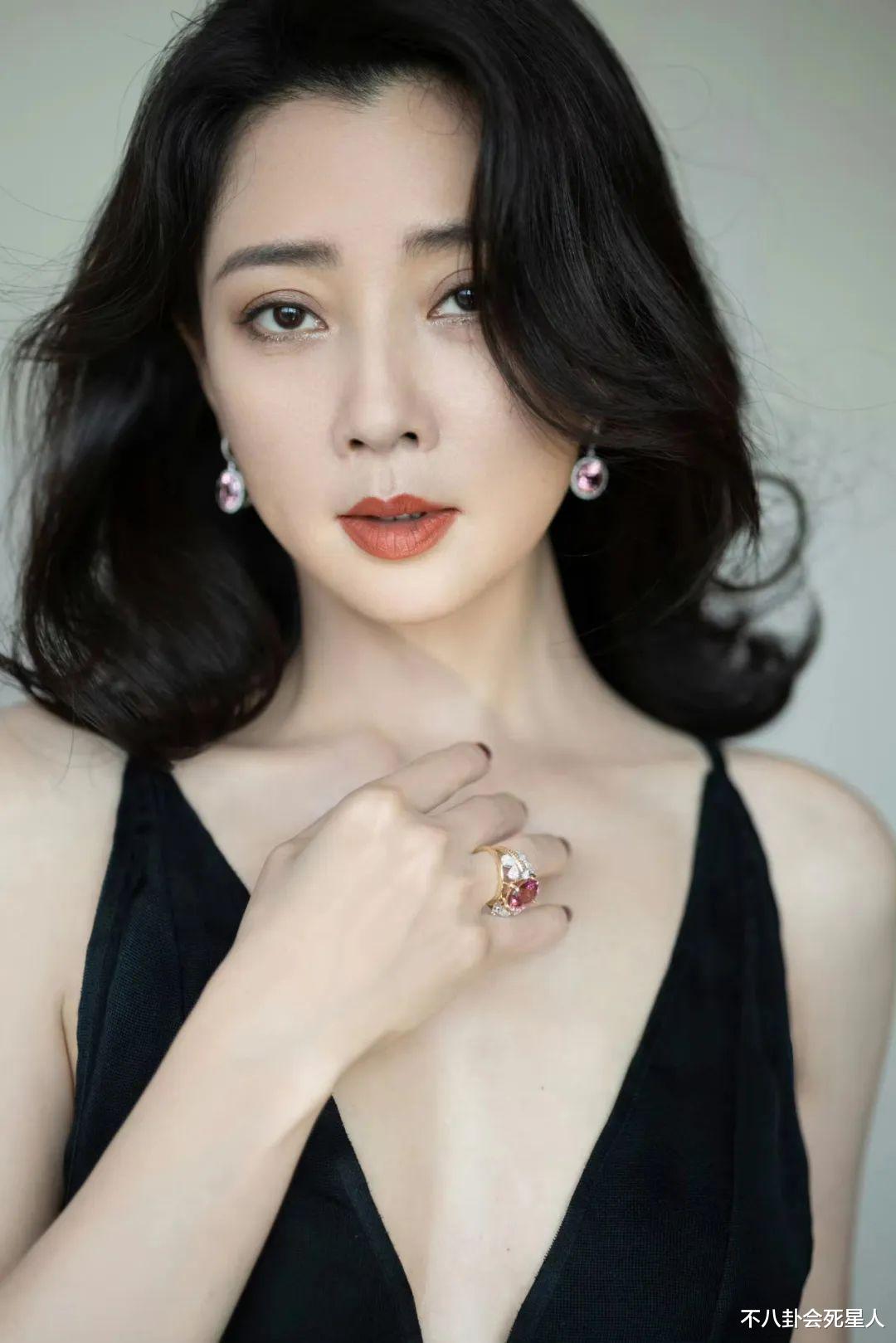 “不老女神”是假的，从林心如到殷桃，生图揭露“人间真实”