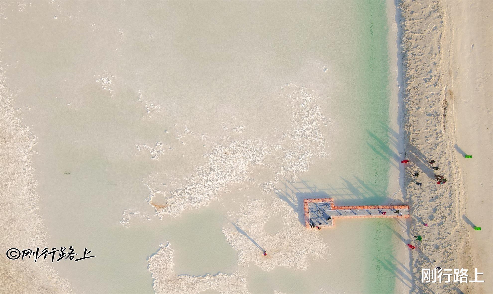 |网红打卡地——东台吉乃尔湖，被称为“Tiffany蓝”