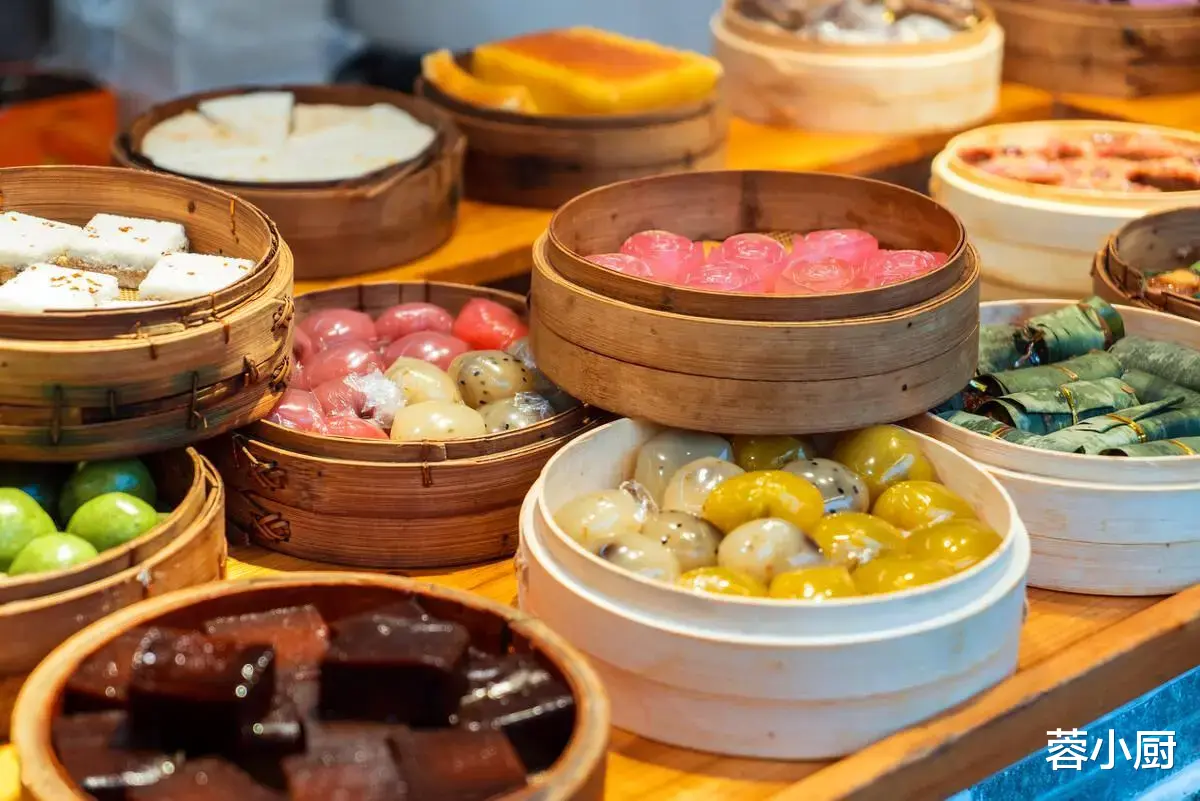 馒头|步入中老年，少吃米饭和馒头，多吃这4样，腿脚有劲，比保健品强