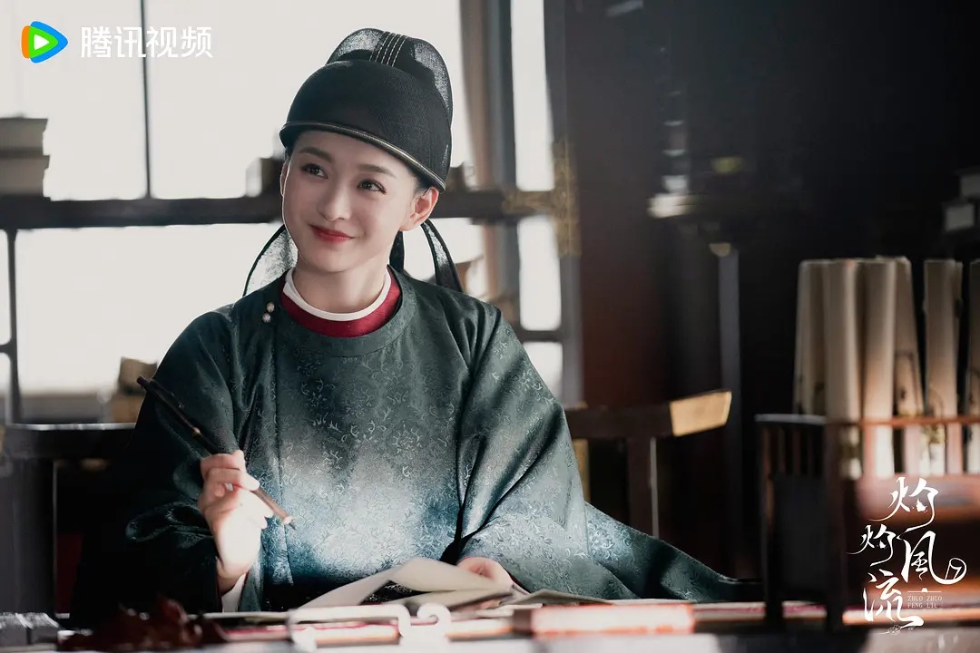 明明是同一个人,演完《武林外史》20年后演《灼灼风流》,愣是让人认不出