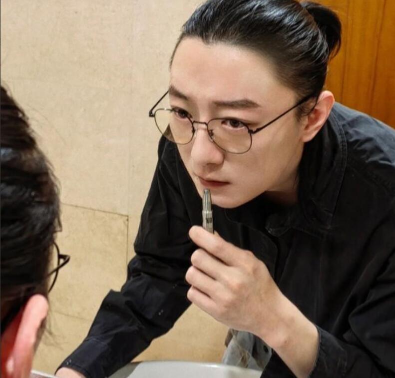 主持人|直播带货,消费角色,《狂飙》带火的苏小玎,可能再接不到好戏了