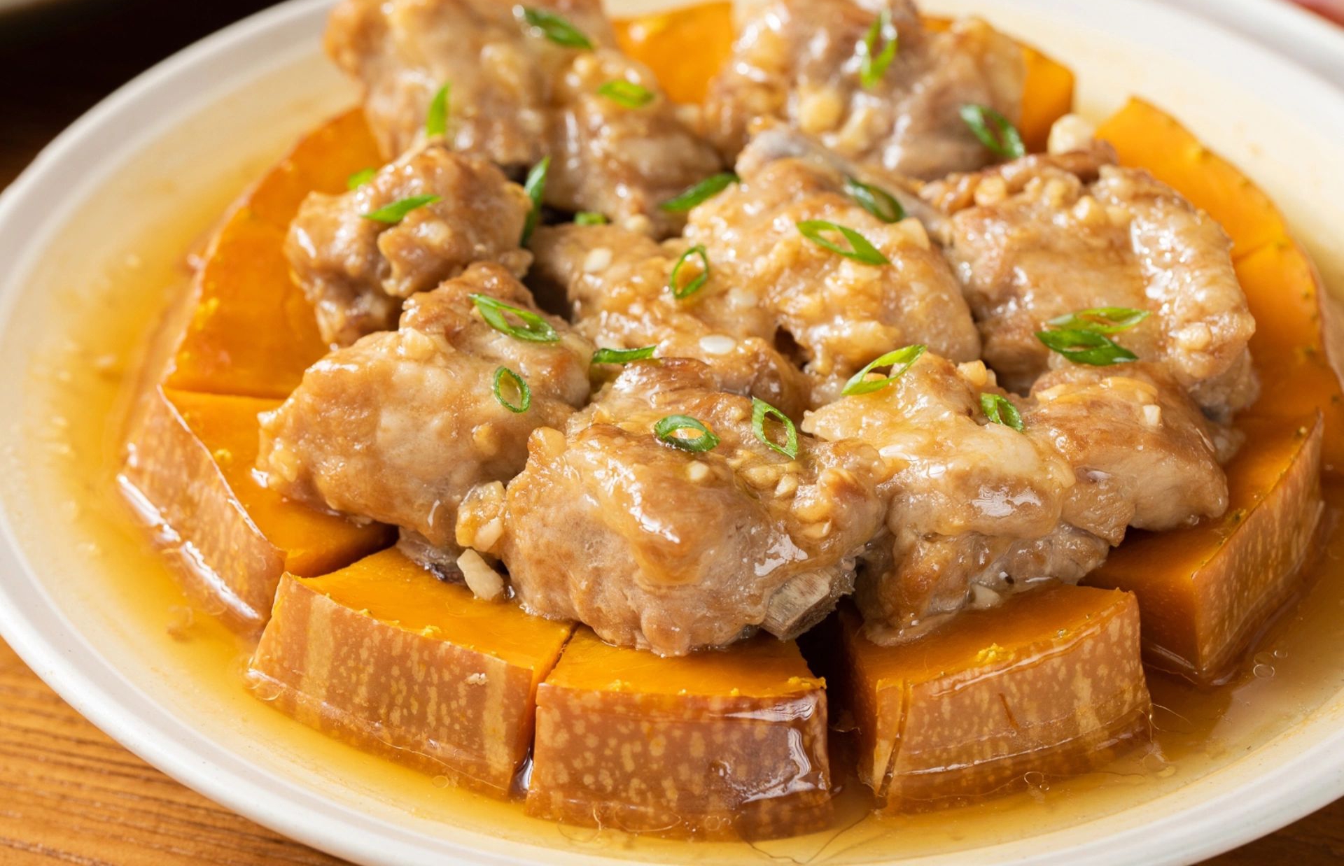 美食教程|秋天，吃花生板栗不如吃它，天然的“黄体酮”，漂亮的女人天天吃