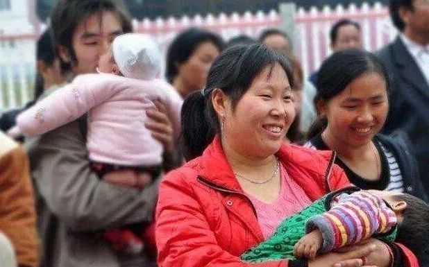 我国生育率持续下降，为何大家拒绝生孩子？