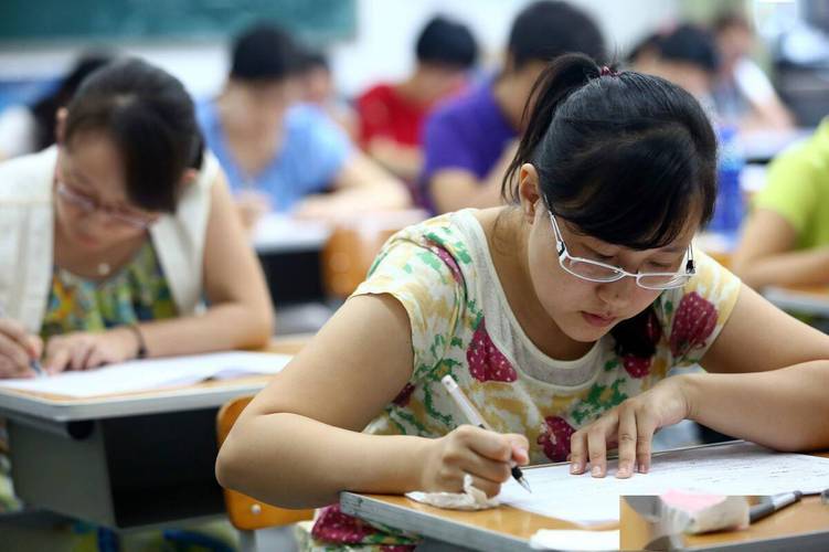 教师|?立竿见影!教师“退出机制”才刚落地,教师招聘就“遇冷”了