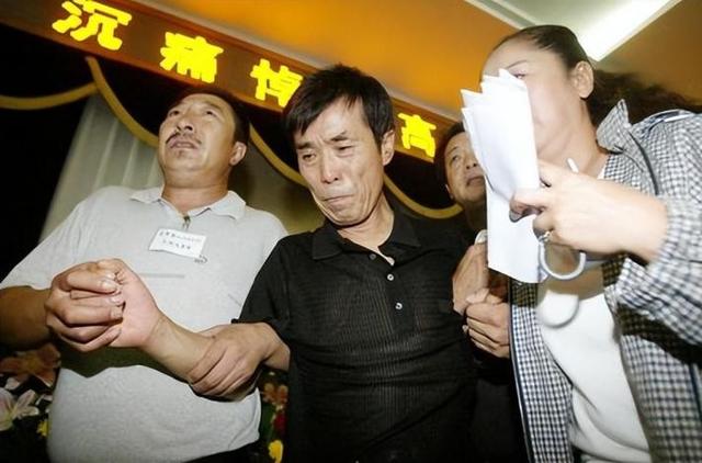 艺术家何庆魁：75岁高龄被儿子爆料，他嫖不动了，每月1万就够花